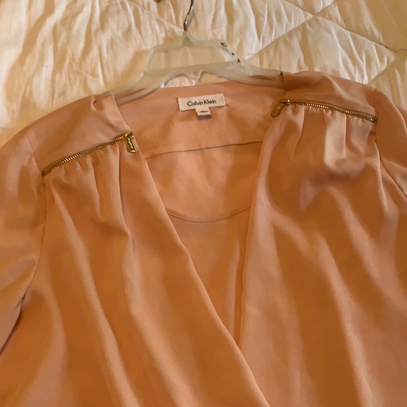 Calvin Klein - Picture 3 of 7